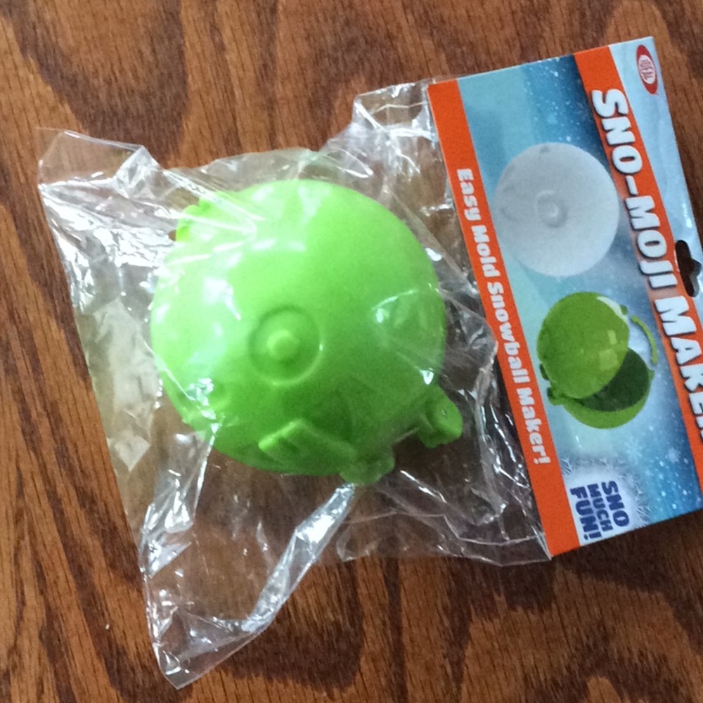 Sno- Moji maker